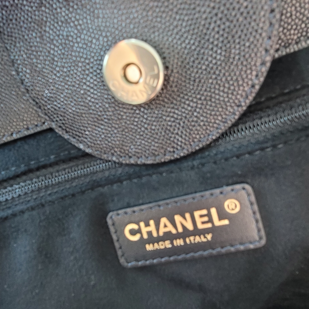 Chanel deauville tote large caviar - Picture 4 of 16